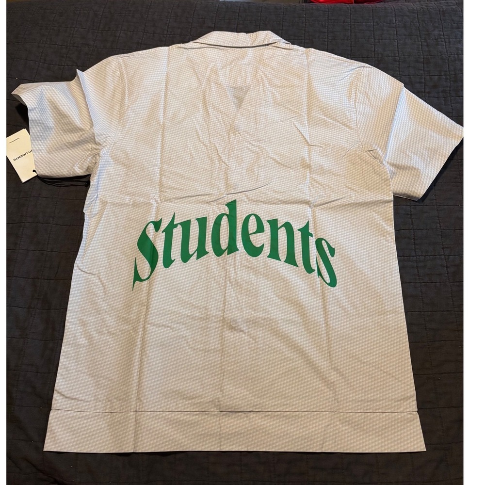 STUDENTS Button Up Shirt‎ Mens Small Short Sleeve Green Text Patterned